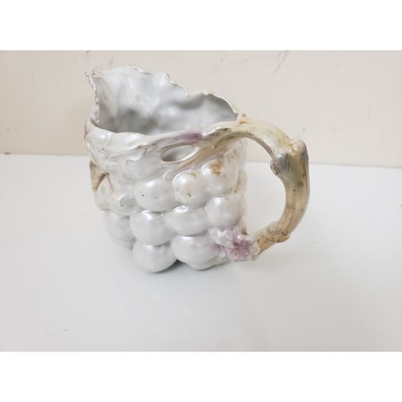 Vintage Royal Bayreuth Porcelain Lusterware Lustre Grape Creamer Pitcher & Plate - Picture 4 of 14